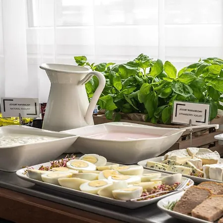 B&B Hotel Bytom 3* بيتوم