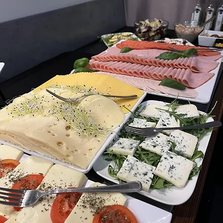 B&B Hotel Bytom מלון ביטום