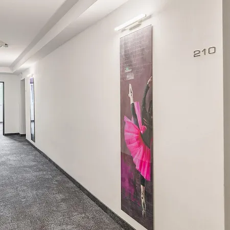 Hotel B&B Hotel Bytom 3*