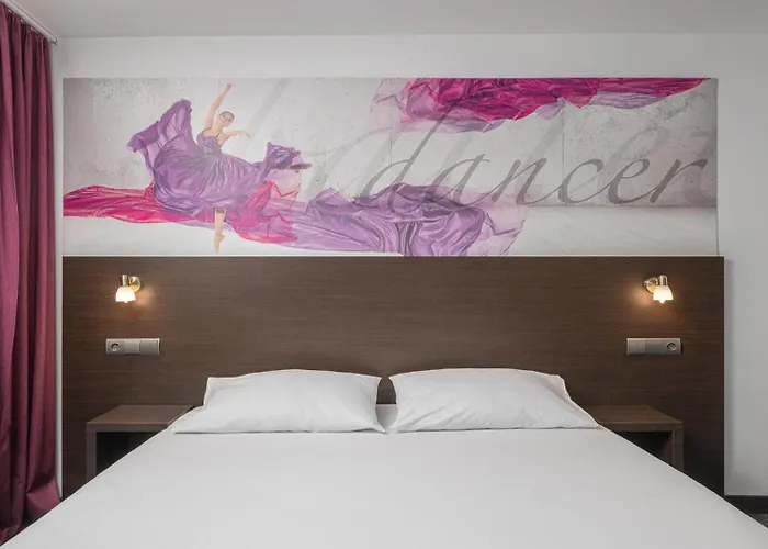 B&B Hotel Bytom Отель Бытом