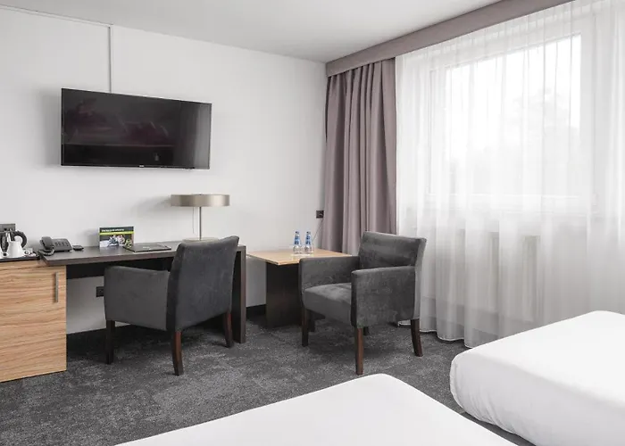 B&B Hotel Bytom מלון ביטום