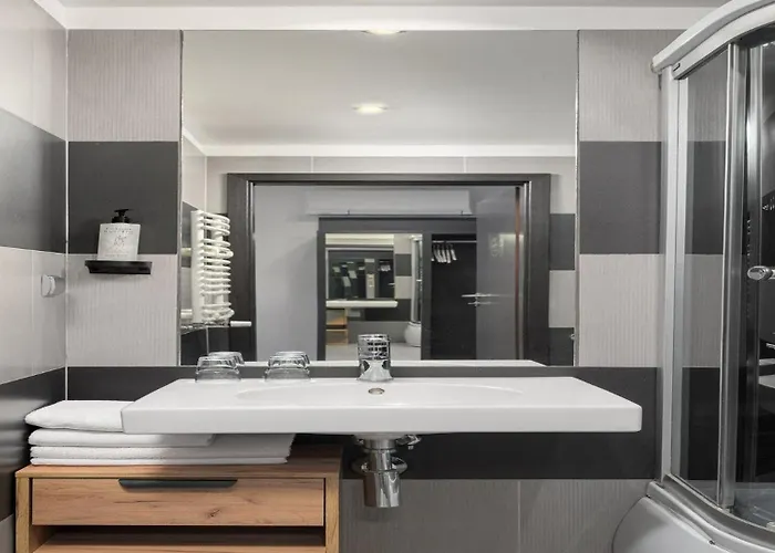 מלון B&B Hotel Bytom ביטום