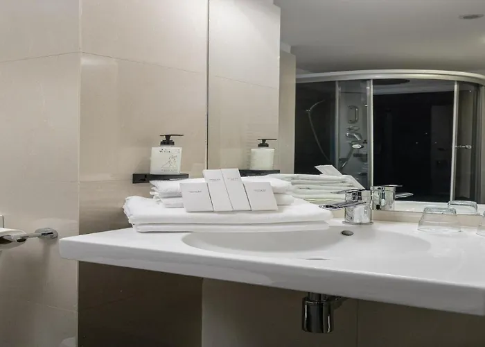 מלון B&B Hotel Bytom ביטום