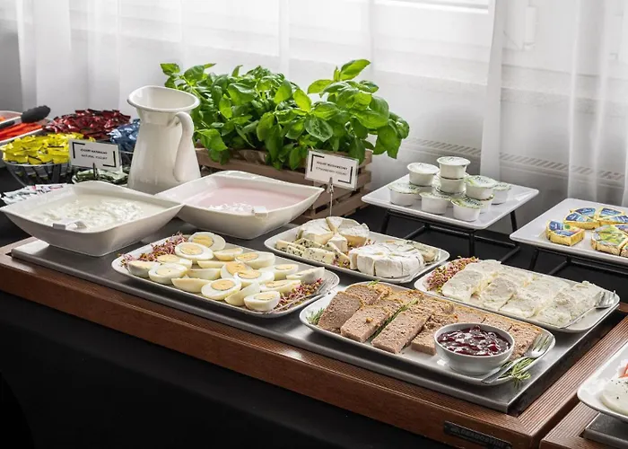 B&B Hotel Bytom Отель