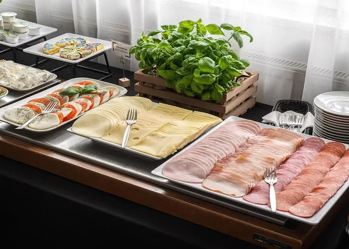 Отель B&B Hotel Bytom