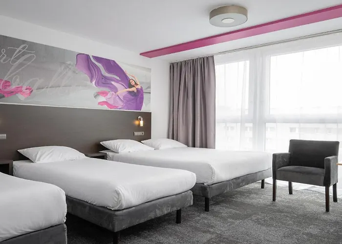 Отель B&B Hotel Bytom Бытом