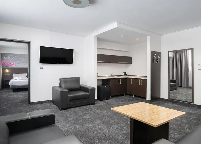 Отель B&B Hotel Bytom