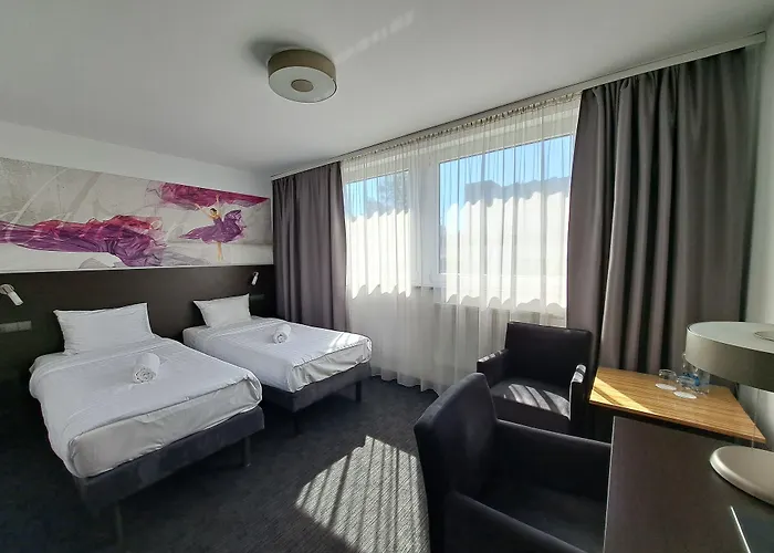 B&B Hotel Bytom Отель