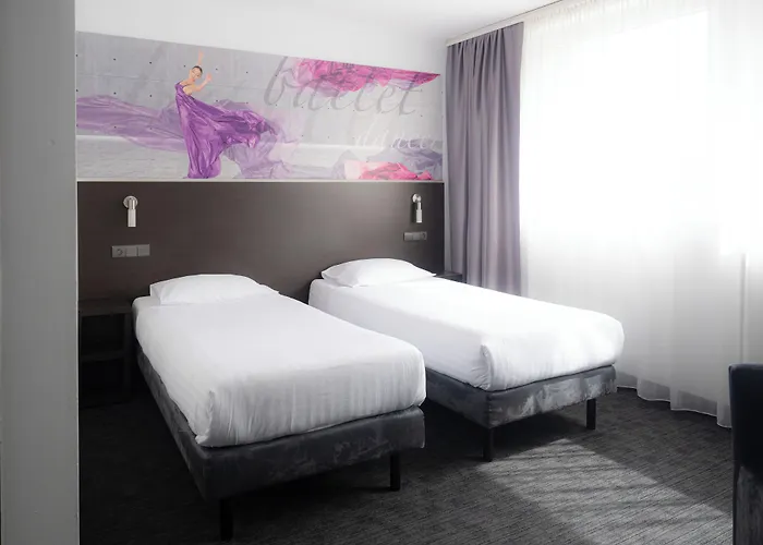 B&B Hotel Bytom מלון