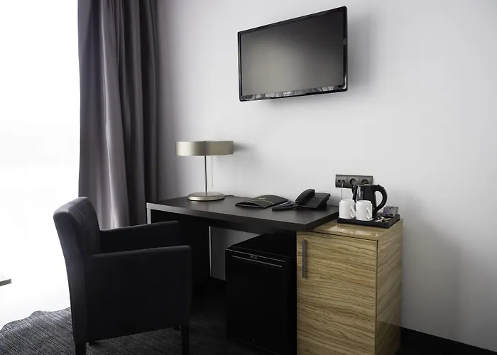 B&B Hotel Bytom מלון