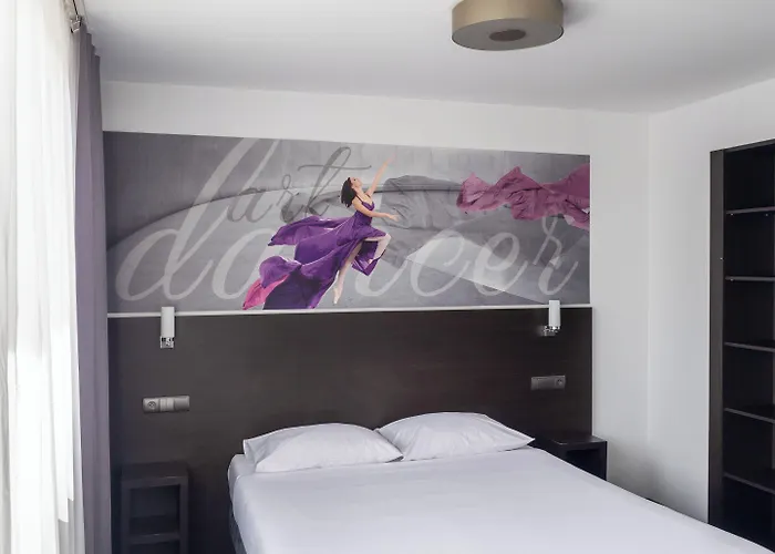 Отель B&B Hotel Bytom